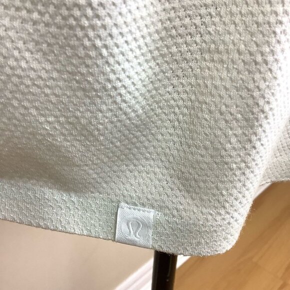 LULULEMON LAB MORAINE WOOL WAFFLE TURTLENECK SWEATER - Picture 7 of 7